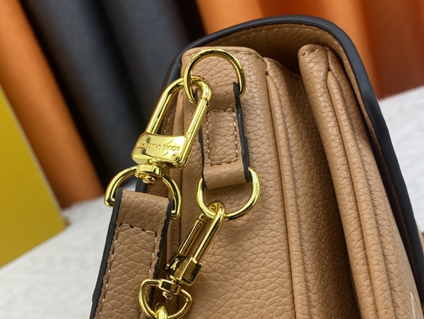 ルイヴィトンバッグ角部分ディテール